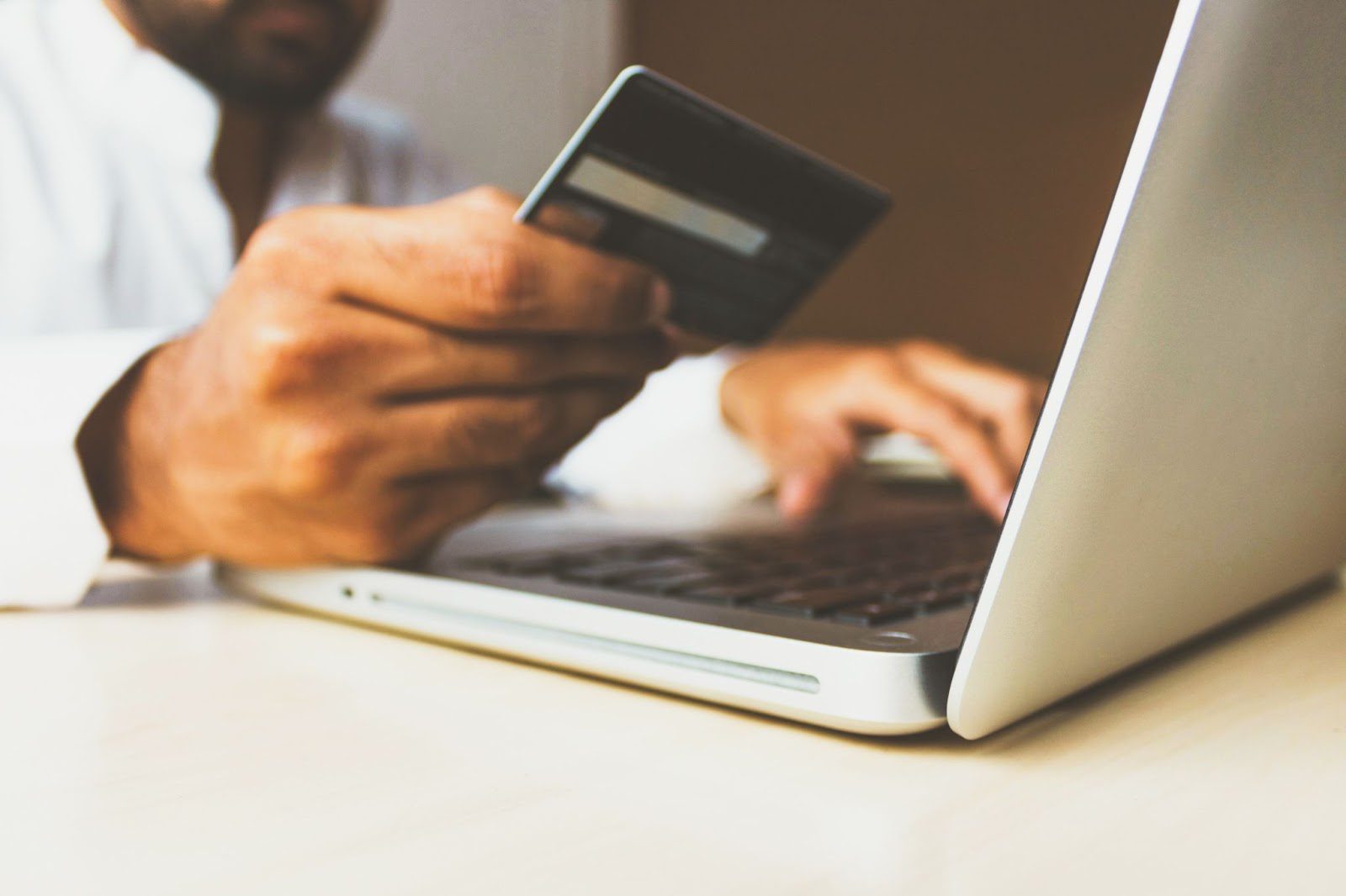 genera contenido ecommerce